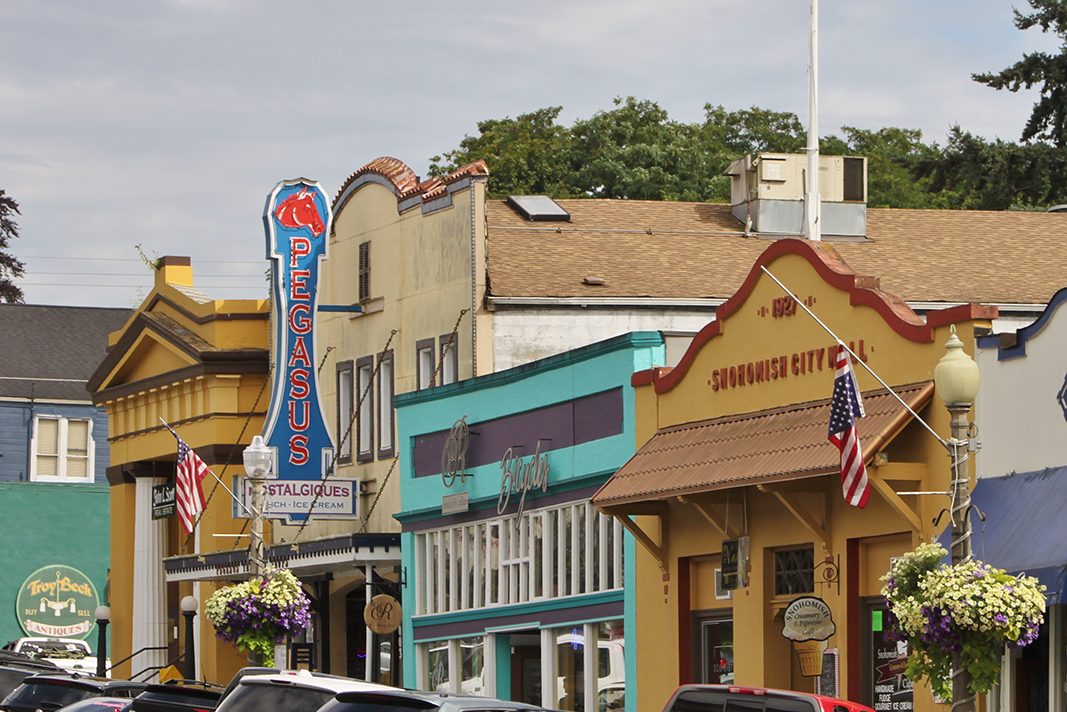 https://commons.wikimedia.org/wiki/File:Downtown_Snohomish,_WA_-_1st_Street_storefronts.jpg