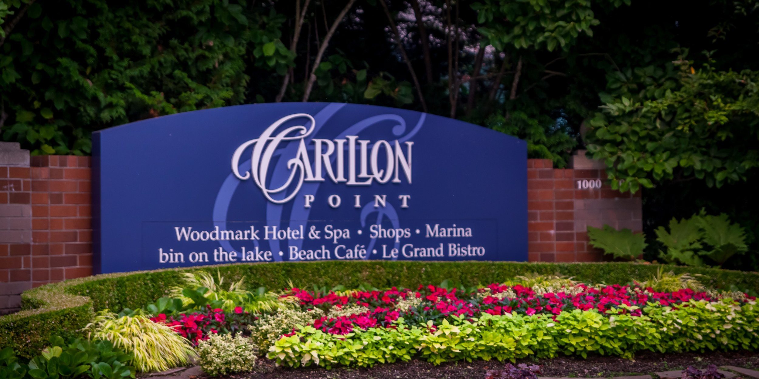 CarillonPointSign